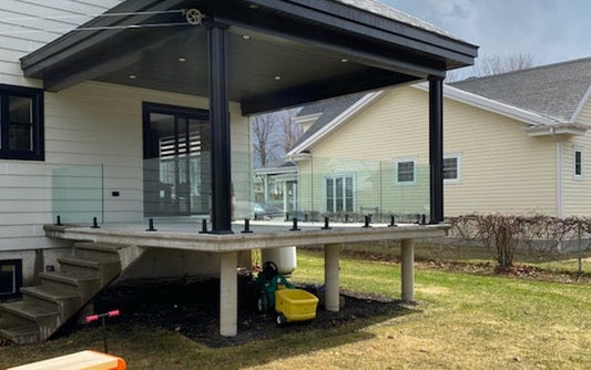 Outdoor Glass Railing 