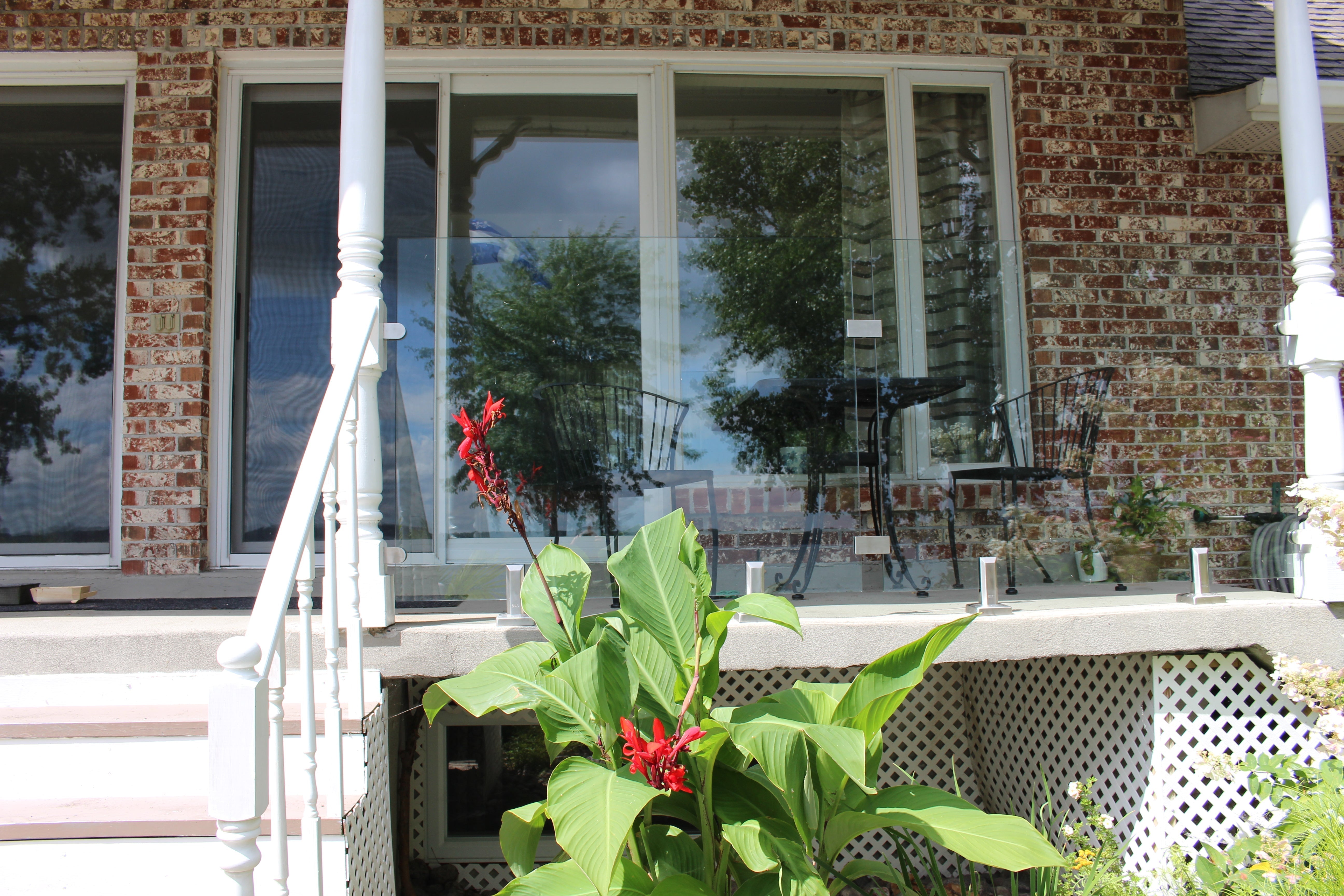 Glass Railings Deck Railing Systems The Glass Railing Store glass-railings-deck-railing-systems-the-glass-railing-store