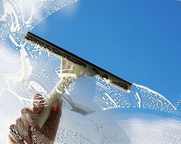 Eco-friendly glass cleaning