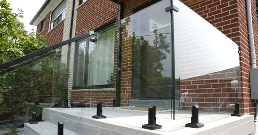 glass deck railings