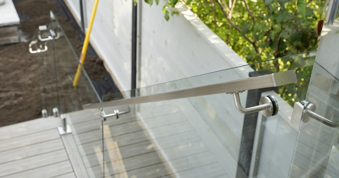 Modern Glass Stair Railing: A More Refined Staircase Design