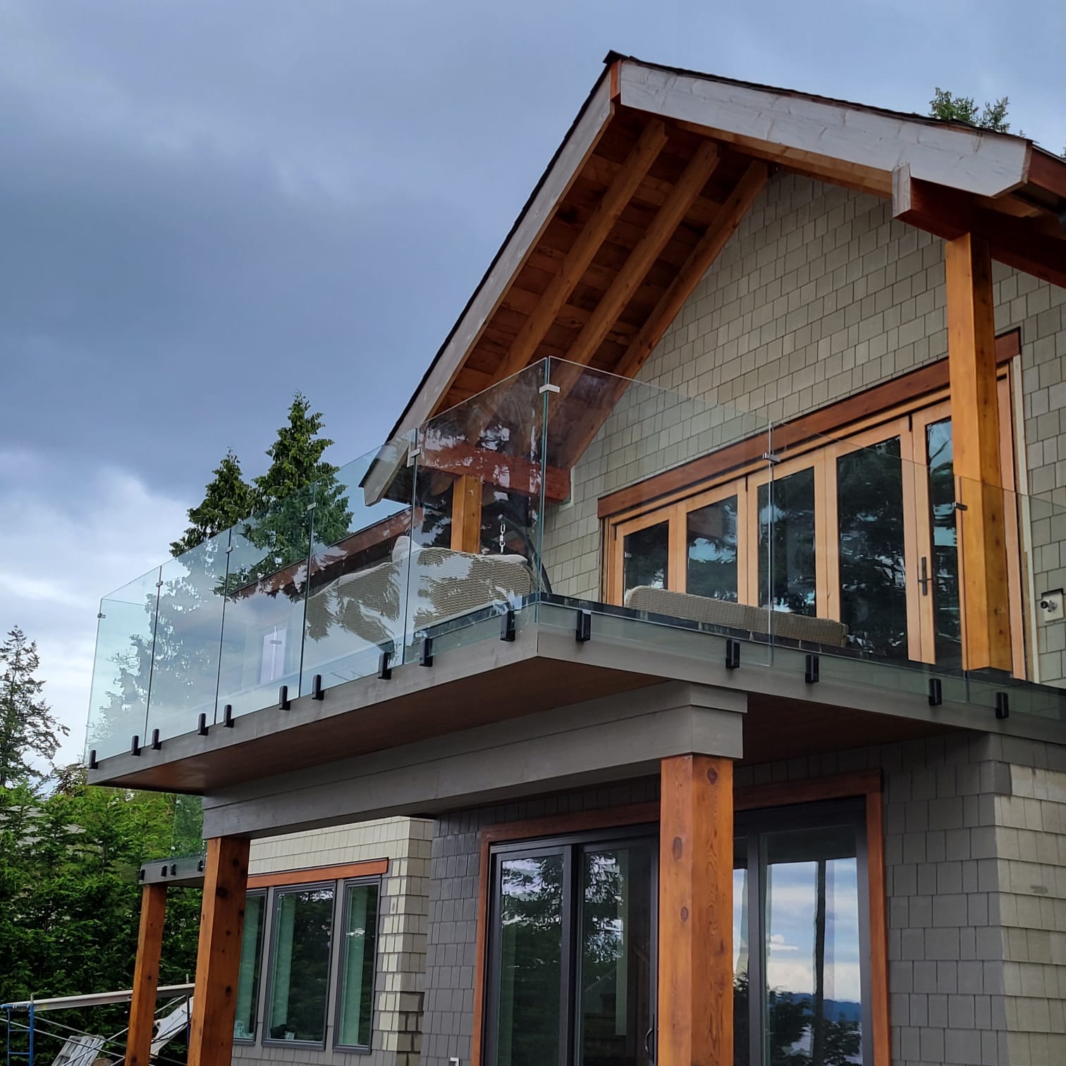 Combining Glass Railings with Other Materials: Wood, Metal, or Stone ...