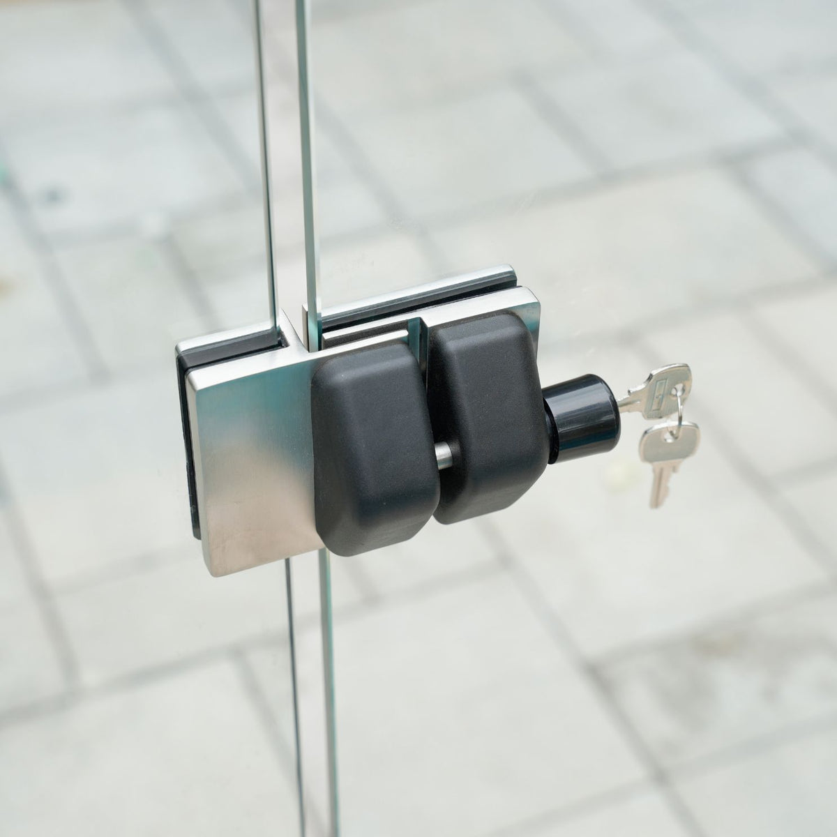 Stainless steel 180-degree gate latch for frameless glass pool fence gate, 12mm tempered glass
